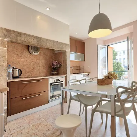 Boutique Chiado Duplex Appartamento Lisbona