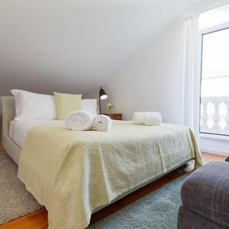 Апартаменты Boutique Chiado Duplex Лиссабон